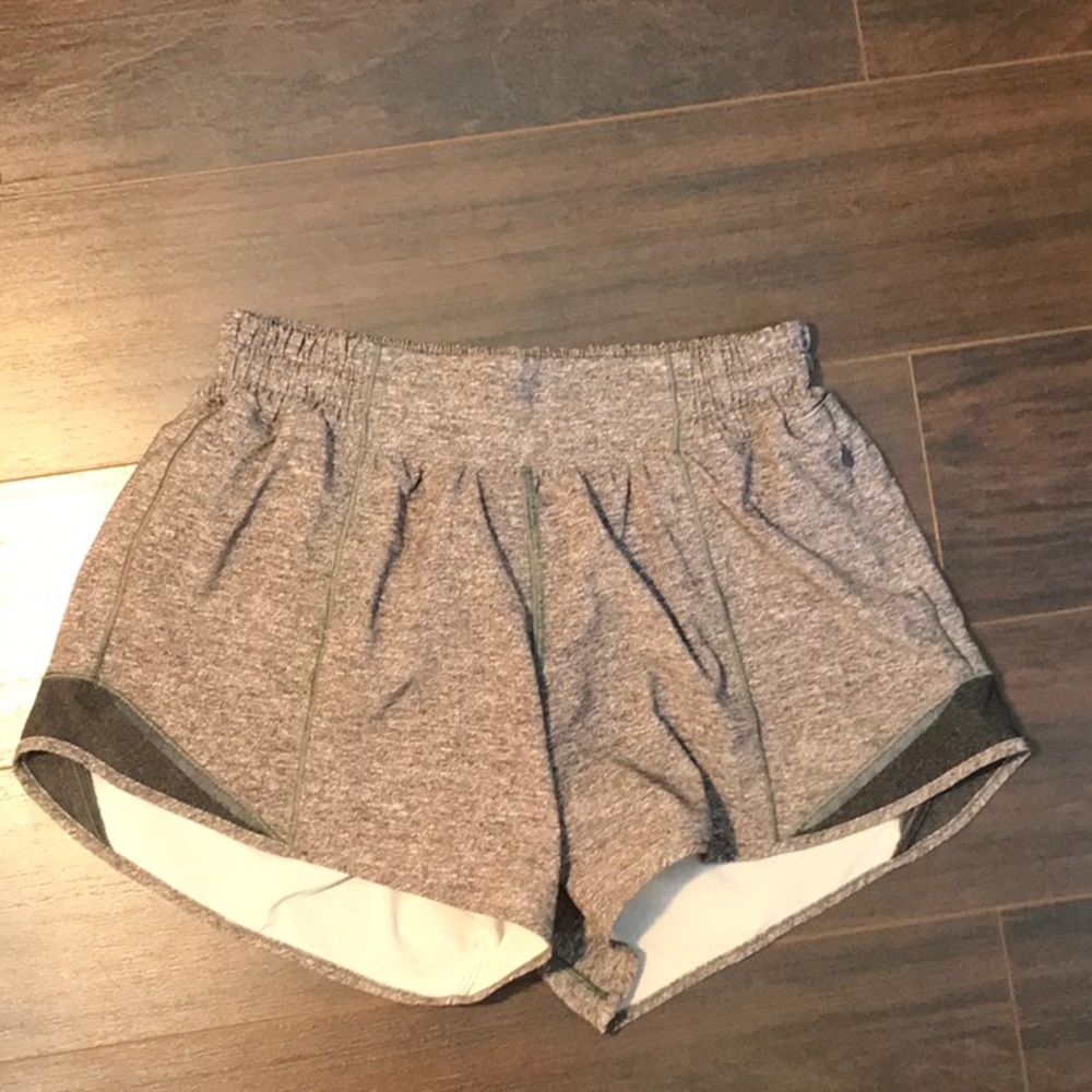 Hotty hot shorts size 4 low rise 4inch